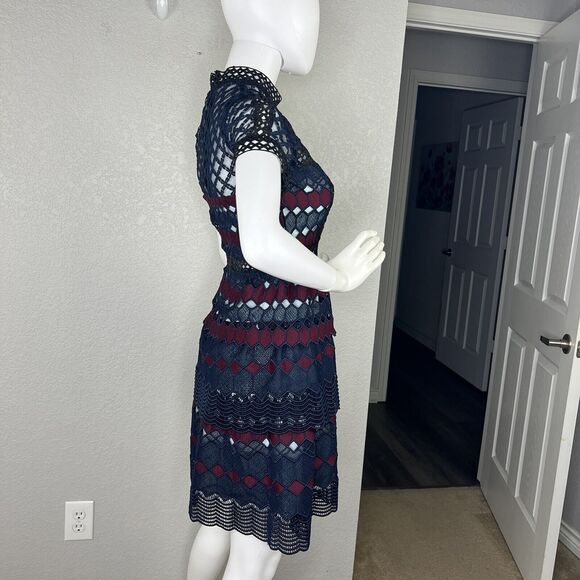 Renvy Size S Open Lace Fit and Flare Mini Dress Short Sleeve Red Navy High Neck - Picture 5 of 10
